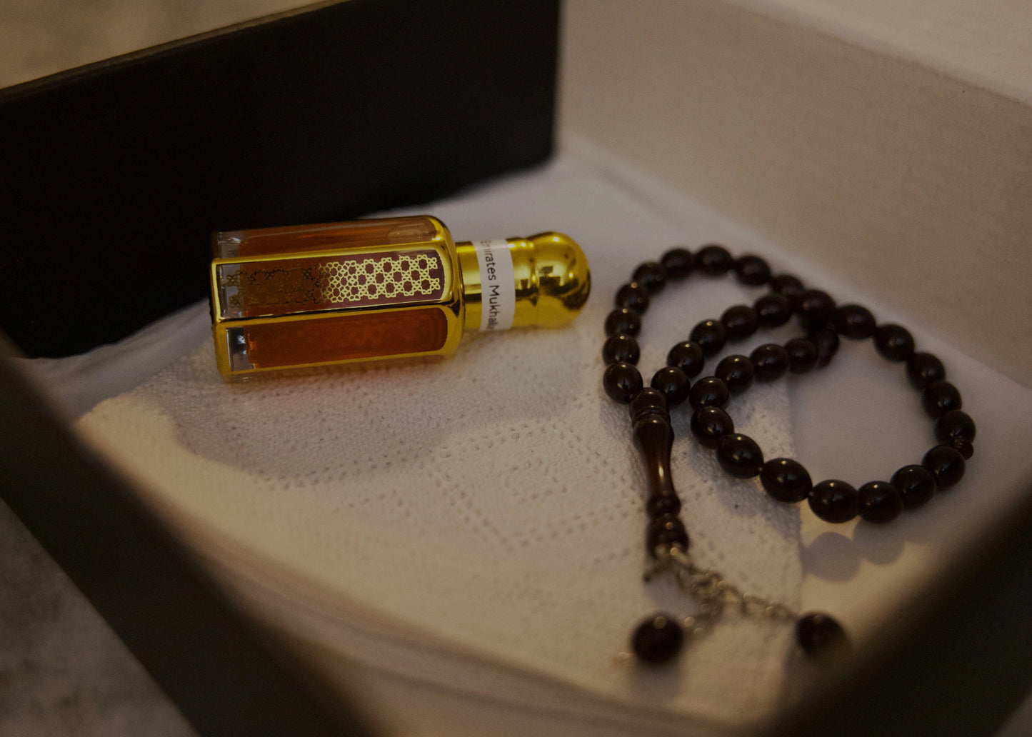Barakah Box for Him (Emirates Mukhallat Musk) - Chaddors