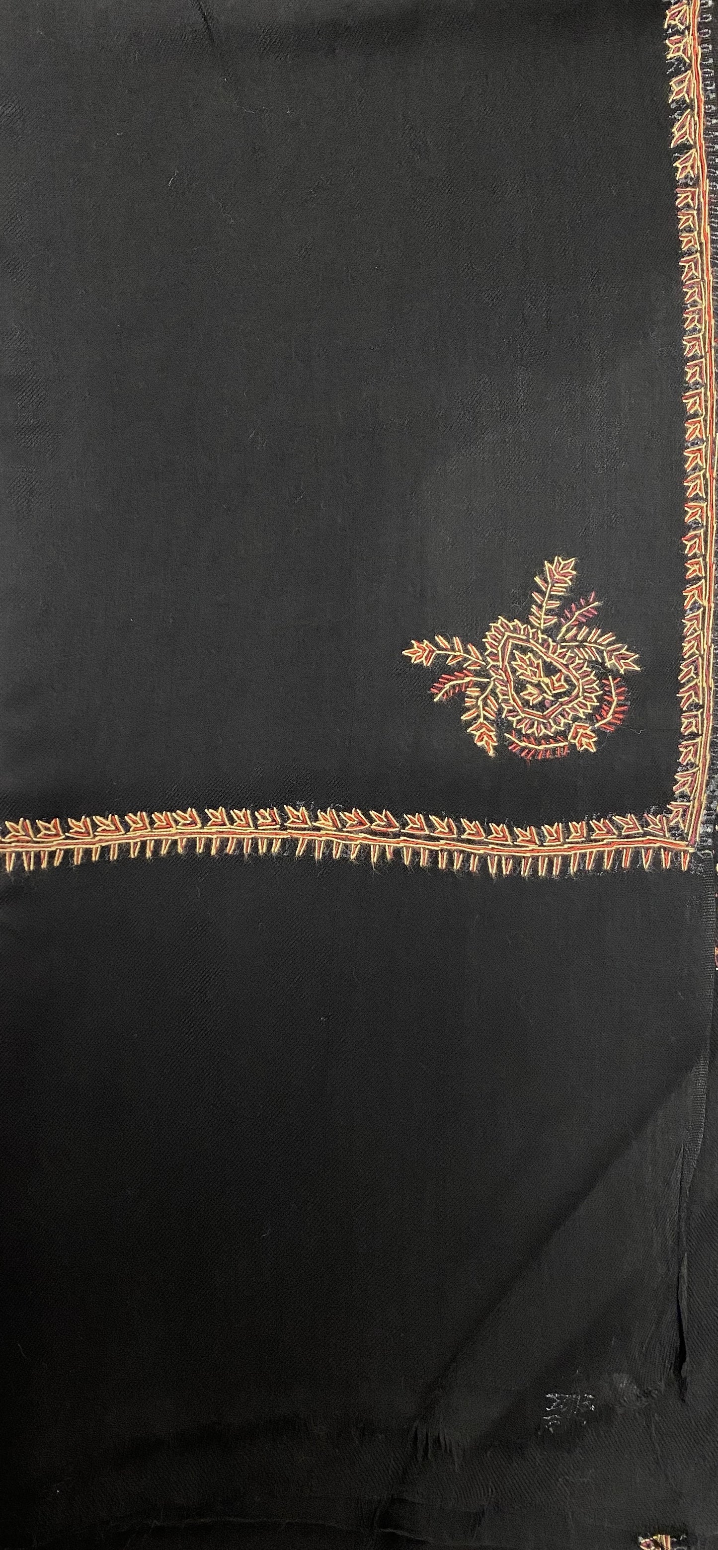 Alia Pure Pashmina Embroidered Shawl - Chaddors