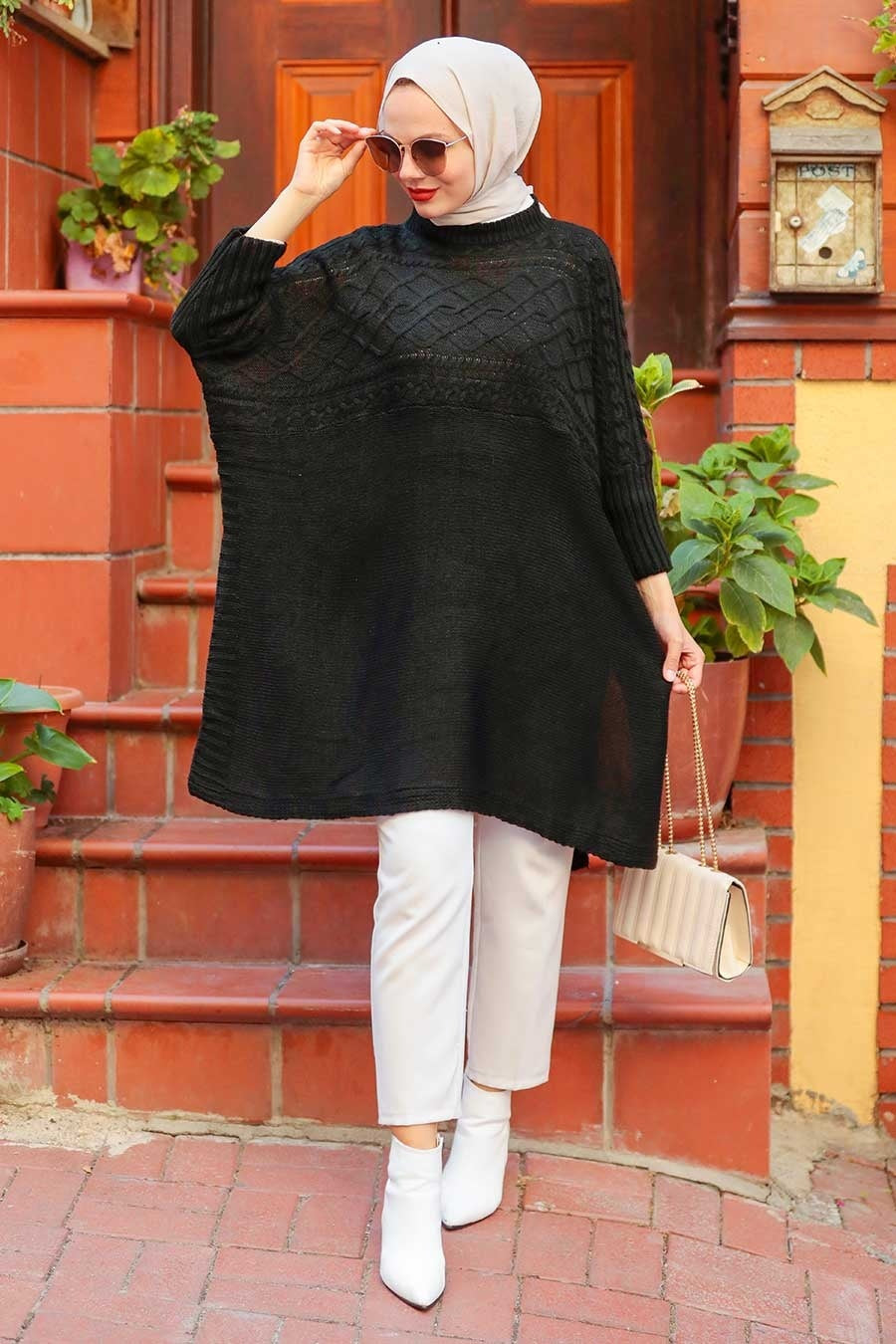 Black Hijab Knitwear