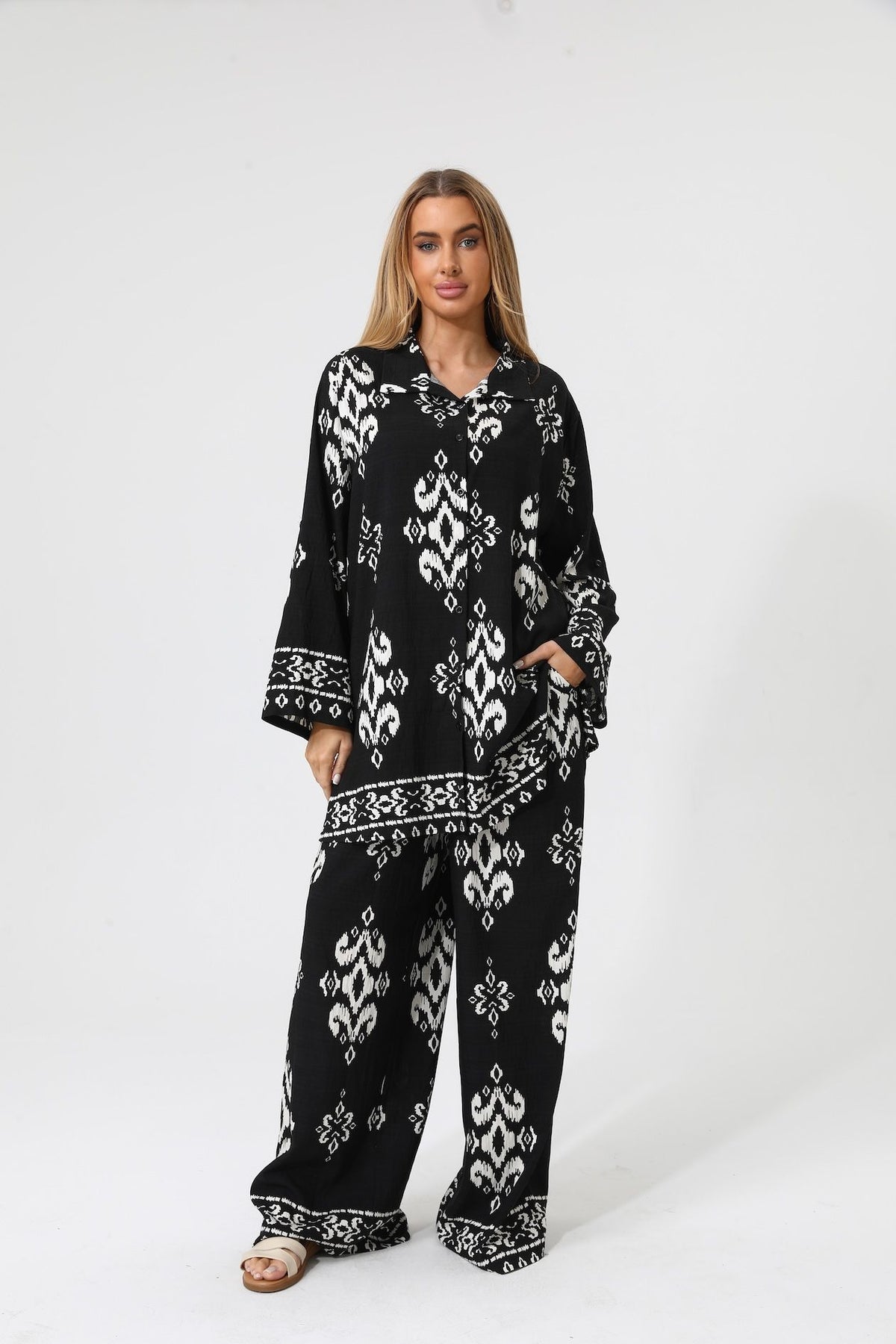 Relaxed Fit Two Piece Lounge Set - Chaddors