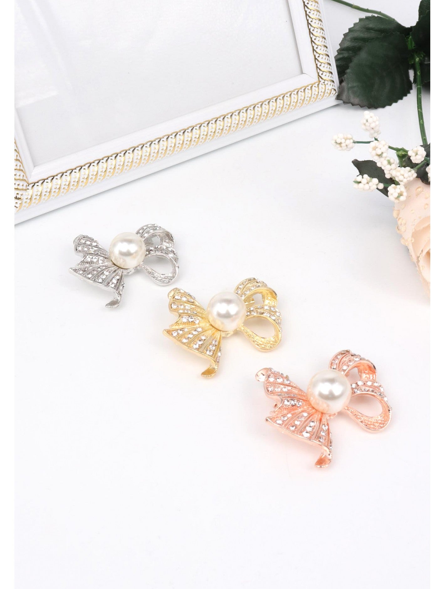 Pearl & Rhinestone Bow Hijab Brooch – Silver, Gold & Rose Gold