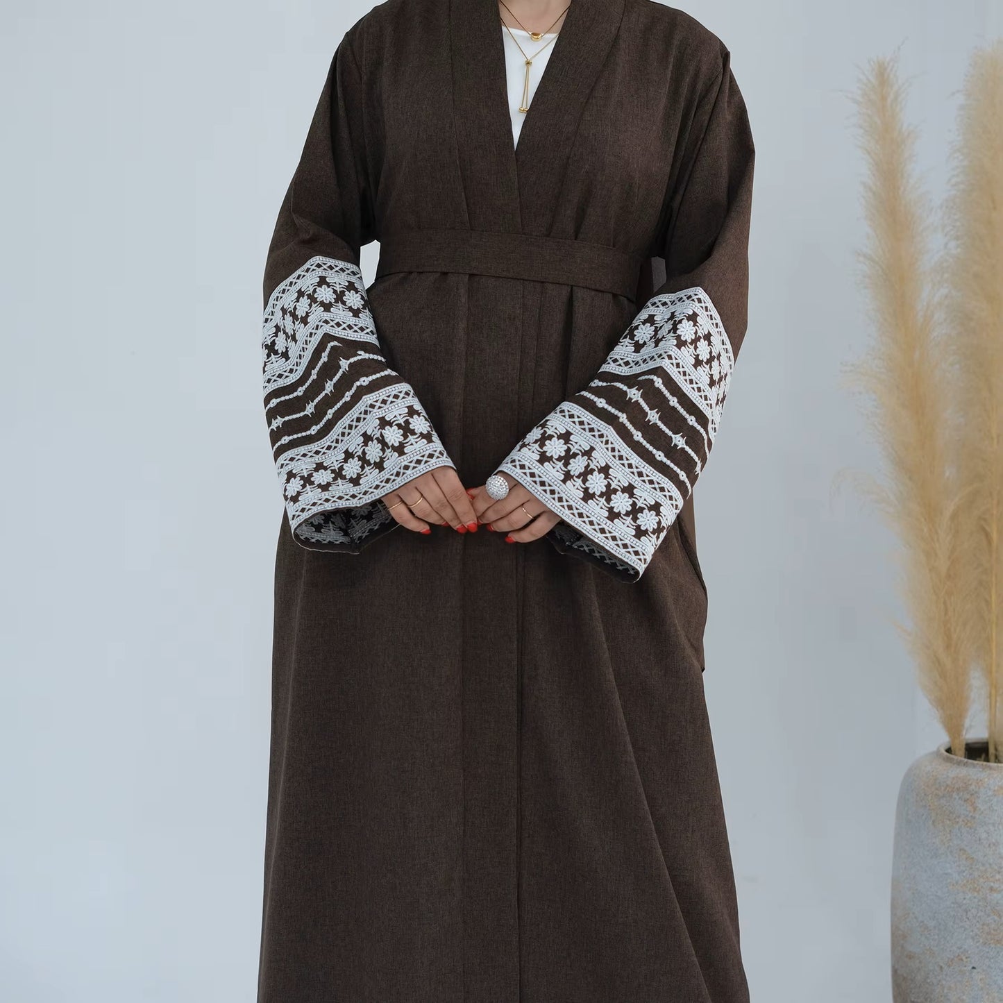 Embroidered Sleeve Linen Abaya - Chaddors