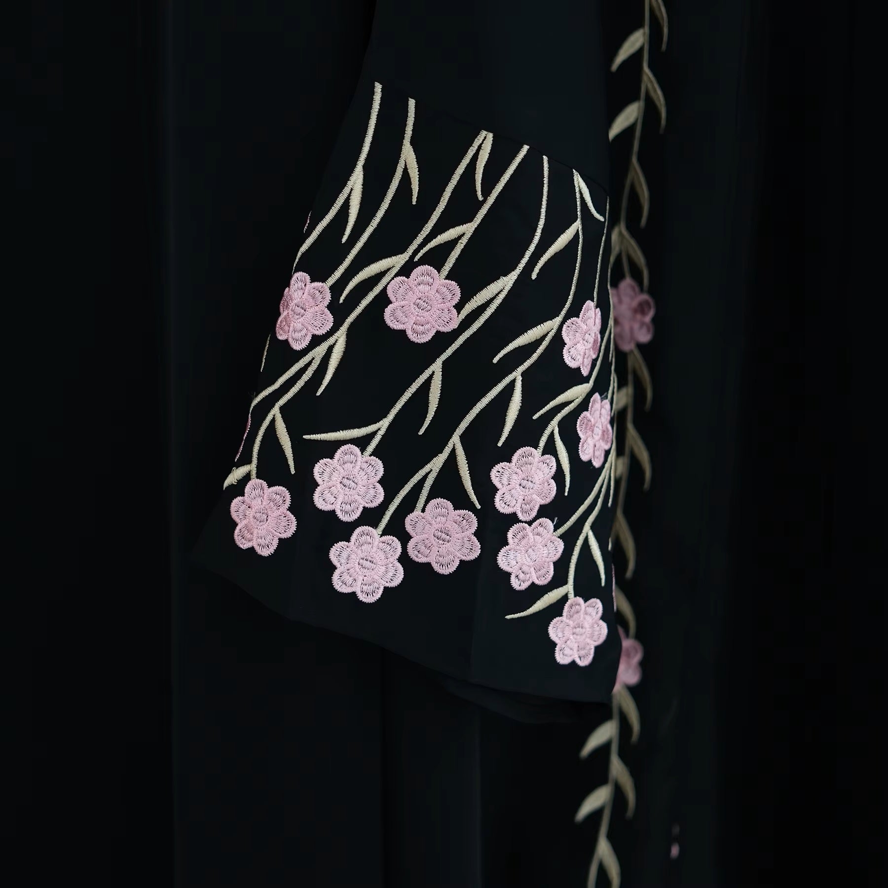 Kimono Abaya – Floral Embroidered Sleeves - Chaddors