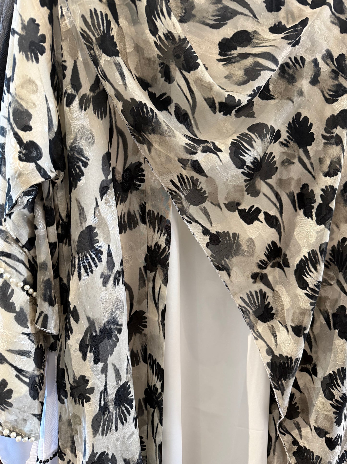 Beige Luxury Double Layer Floral Abaya – Dubai Collection