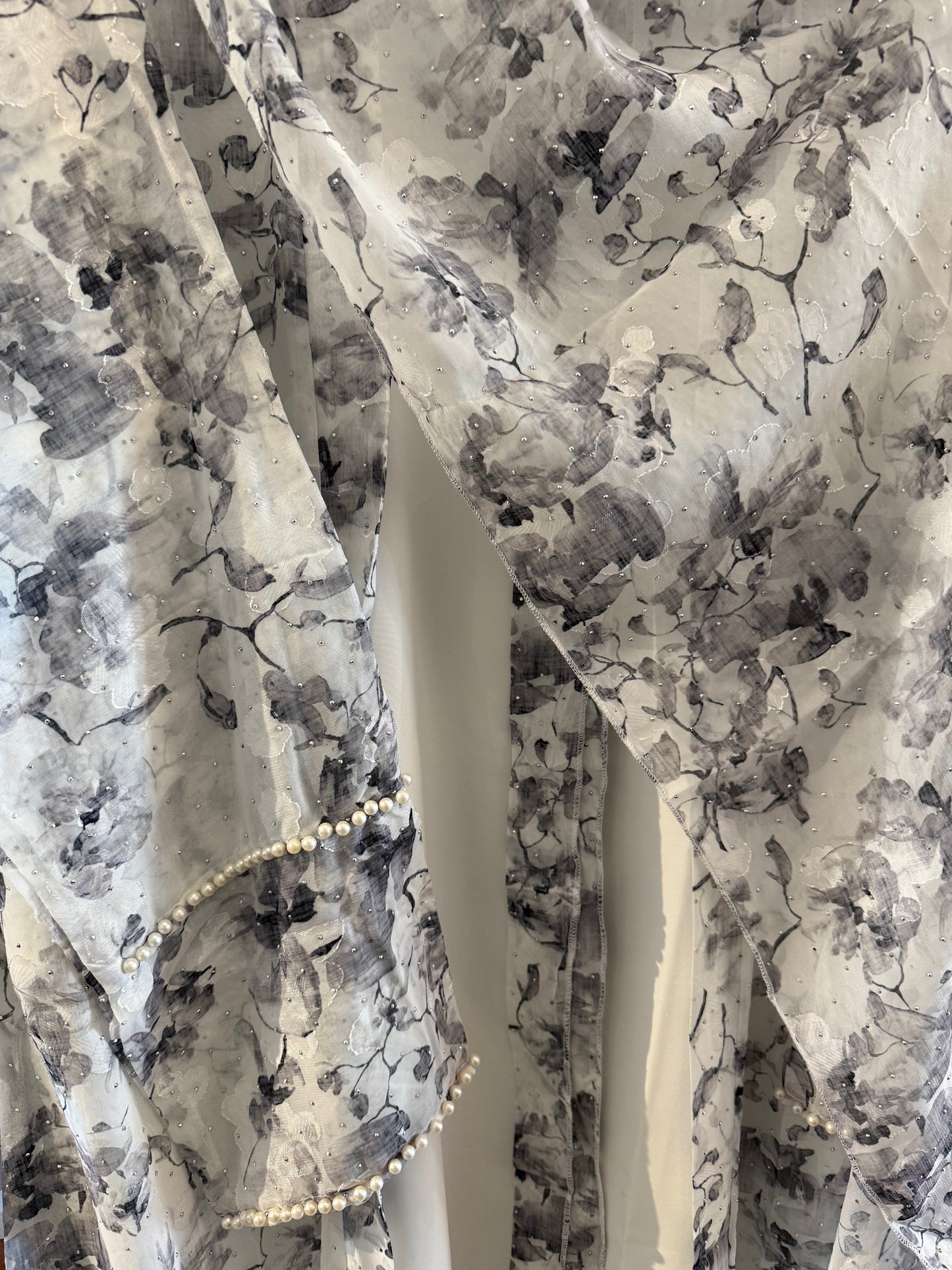 White Luxury Double Layer Floral Abaya – Dubai Collection