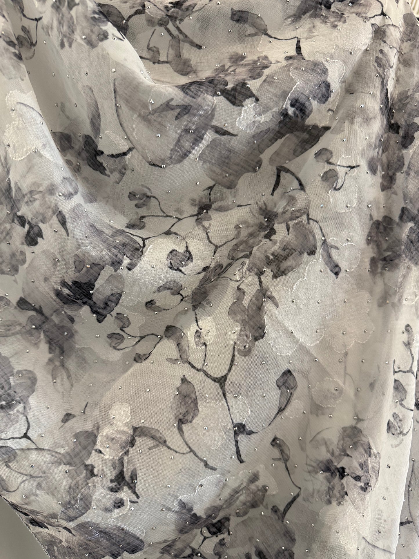 White Luxury Double Layer Floral Abaya – Dubai Collection