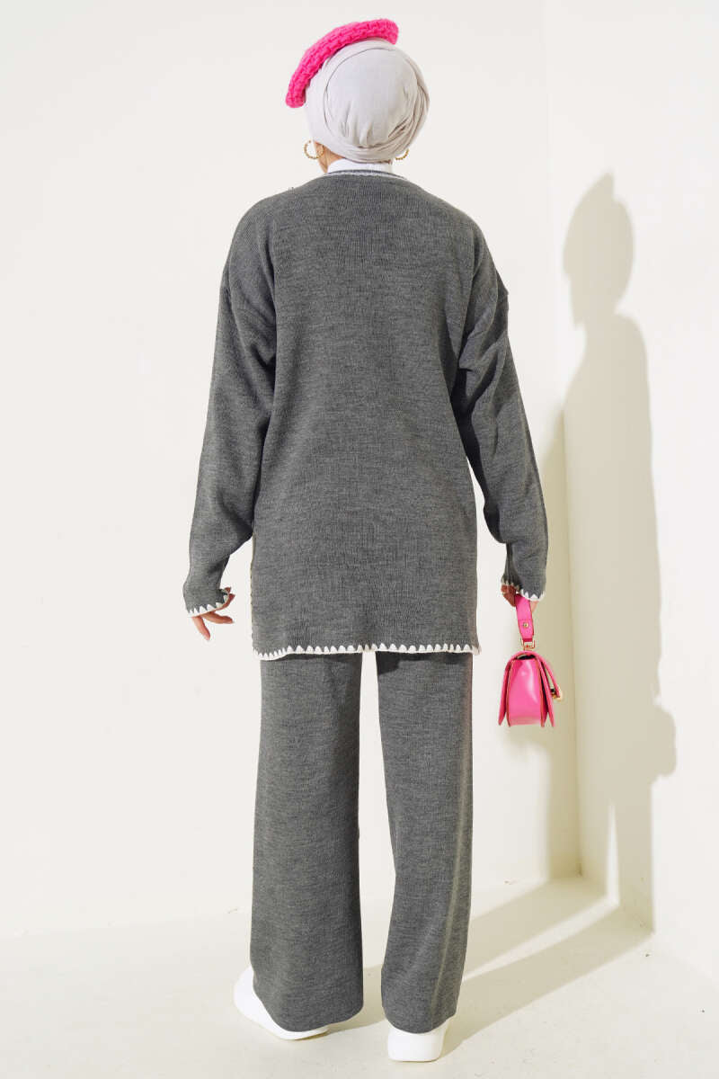 White Design Detail Gray Knitted Co-ord - Chaddors
