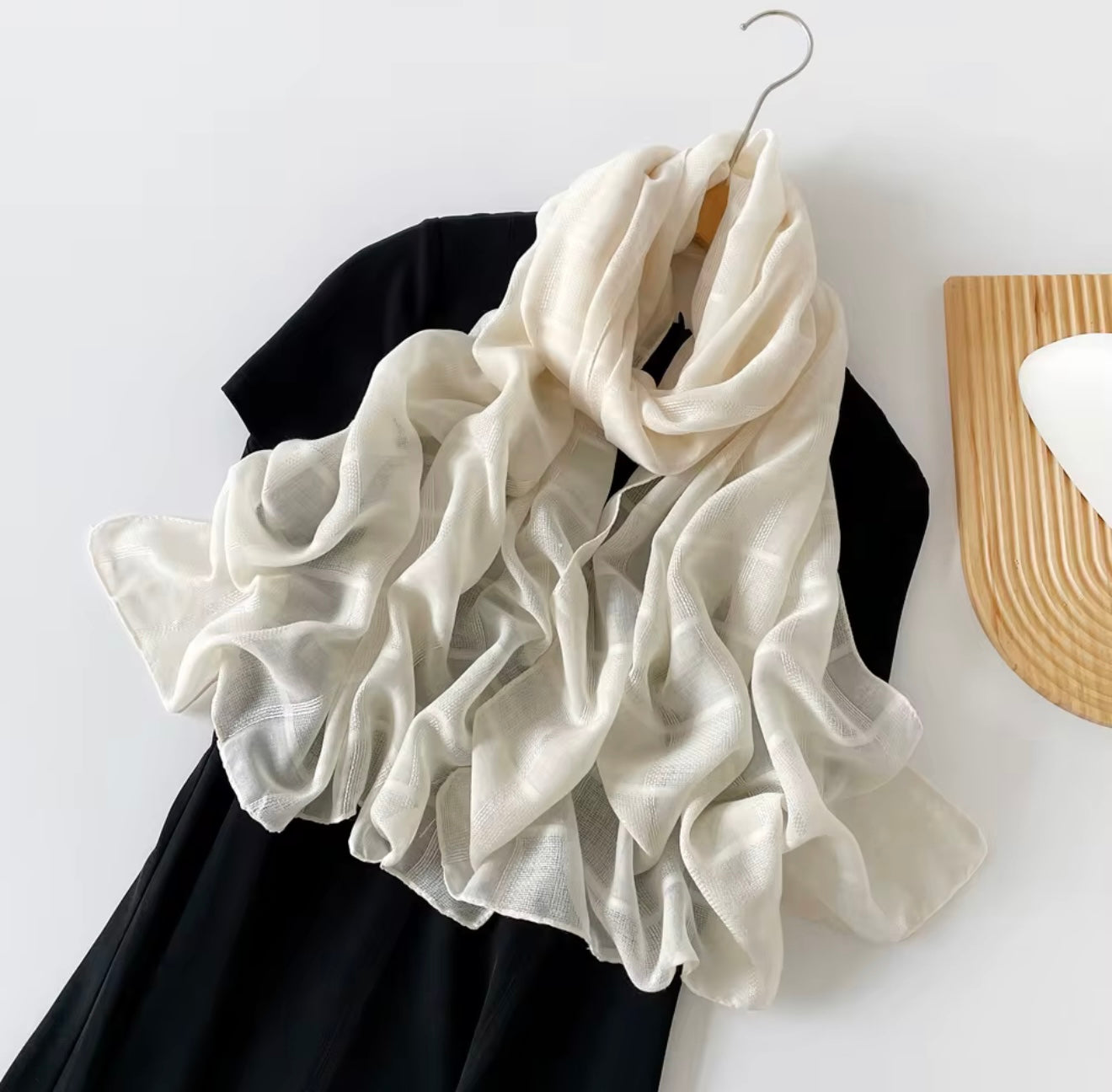 Soft Plaid Hijab + - Chaddors