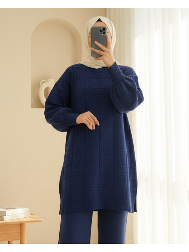 Square Patterned Soft Knit Tunic - Chaddors