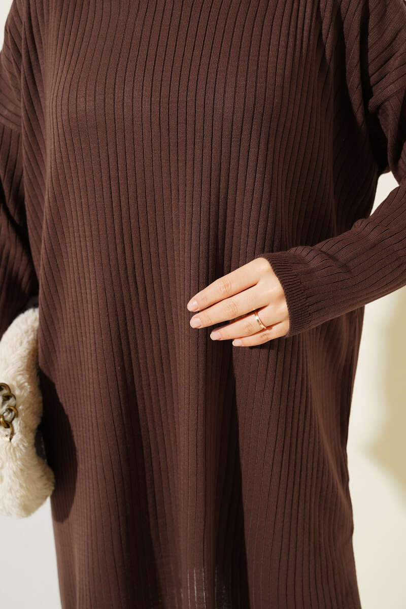 Collar Style Tunic Sweater +