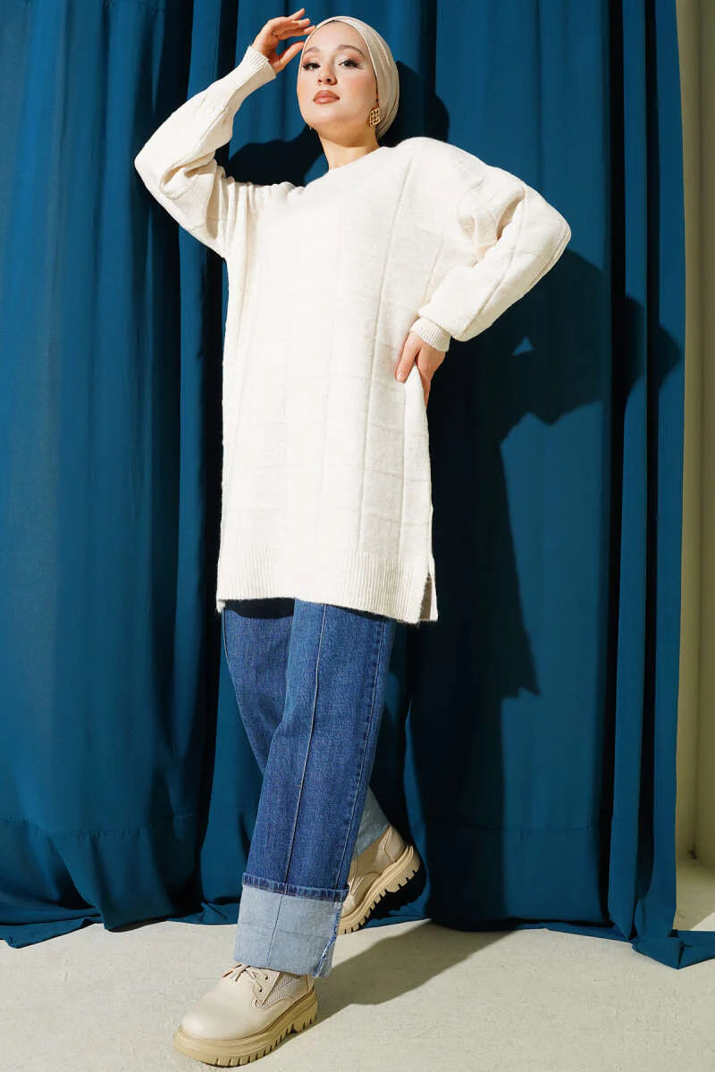 Square Patterned Soft Knit Tunic - Chaddors