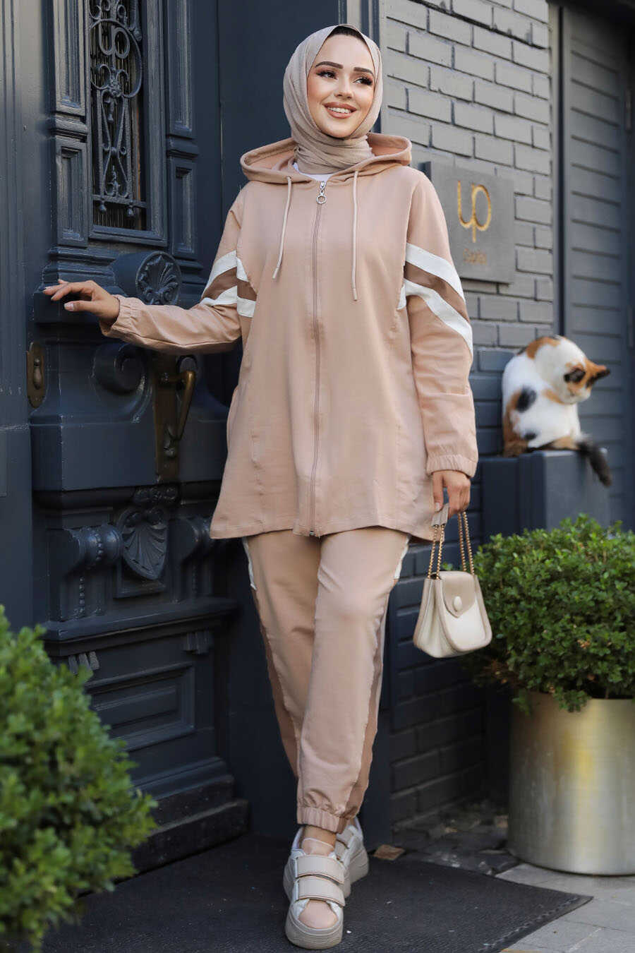 Modest Mink Sportswear Suit
