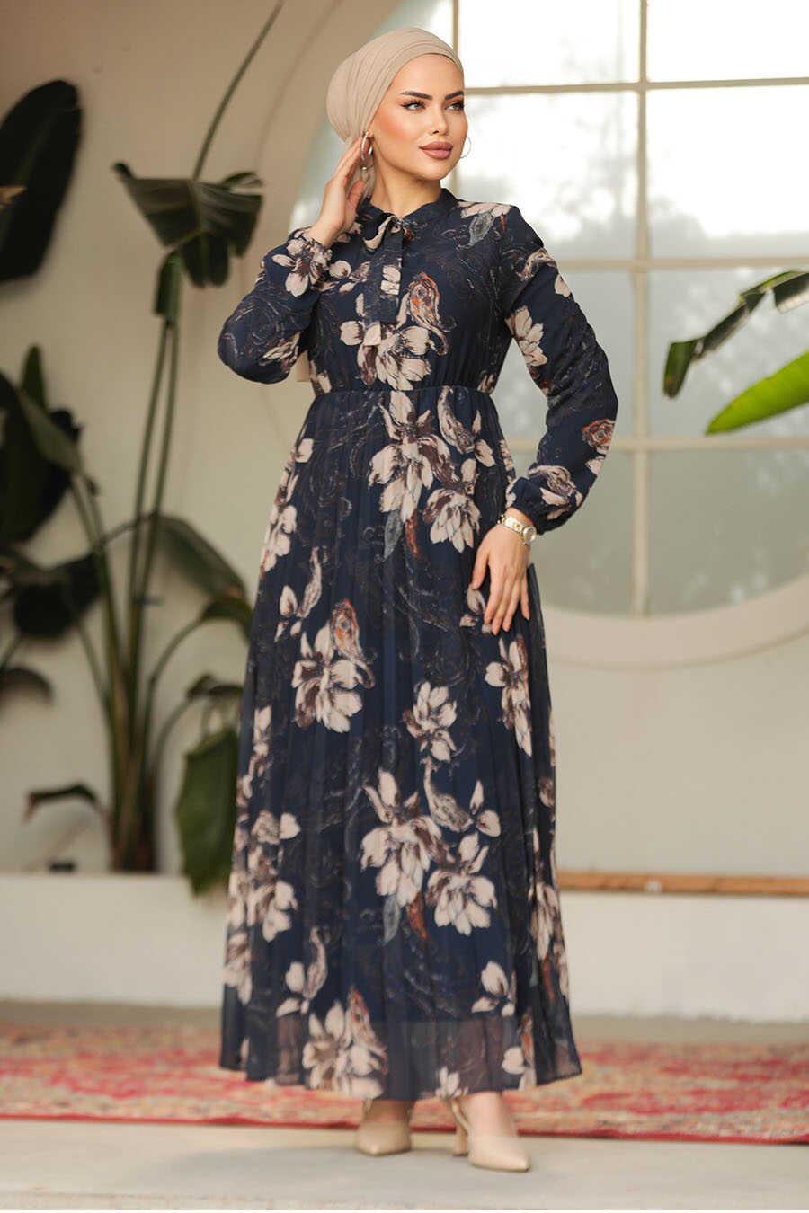 Midnight Petal Dress - Chaddors