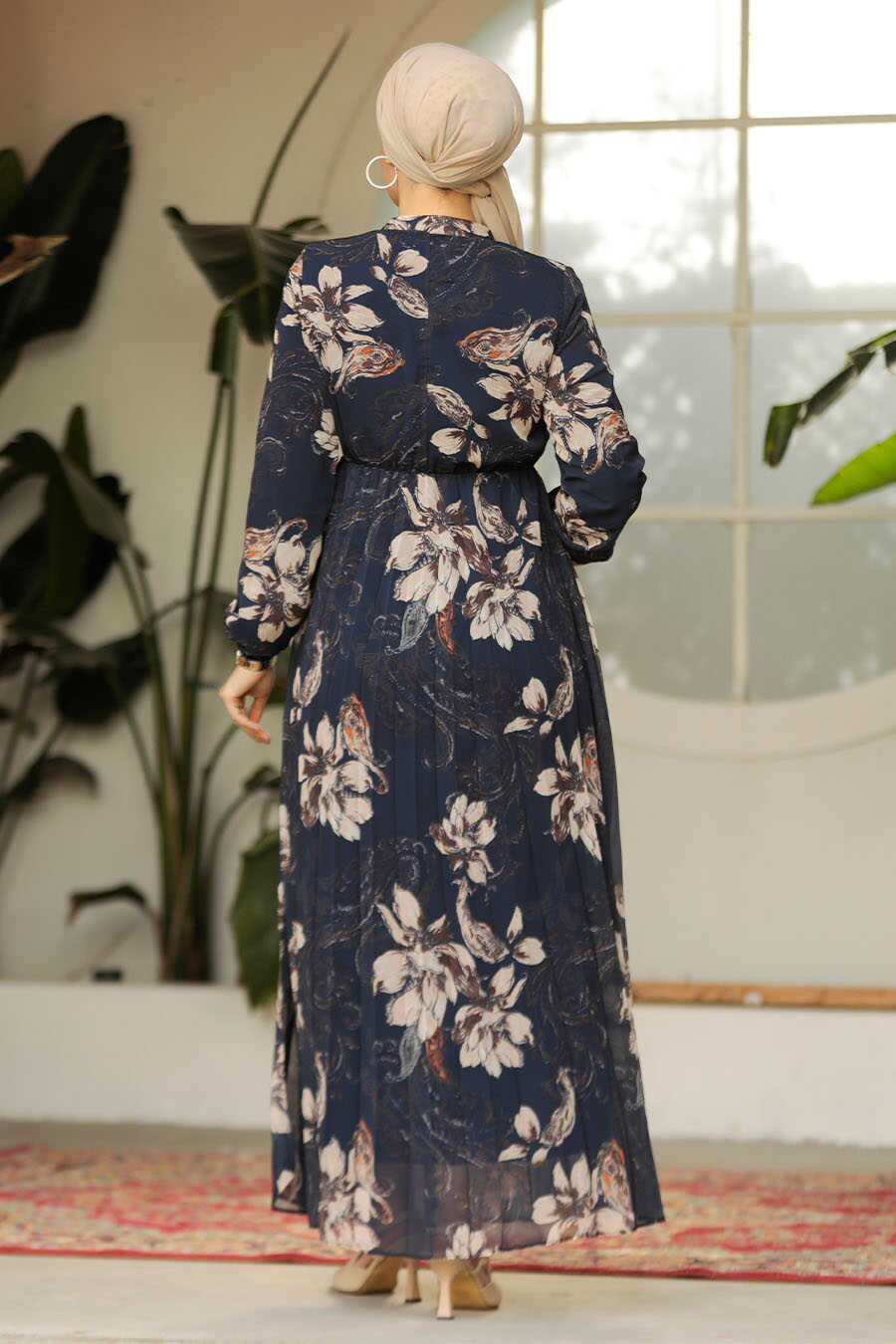 Midnight Petal Dress - Chaddors