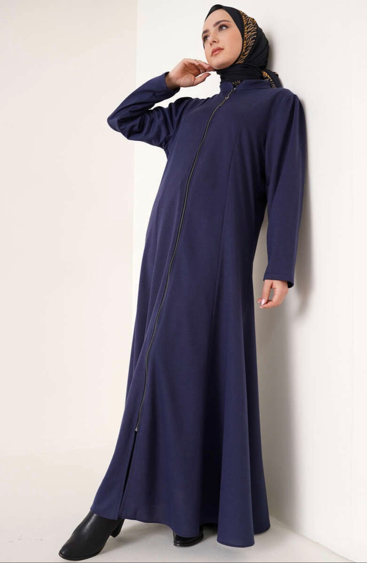 Solid Zipper Turkish Abaya