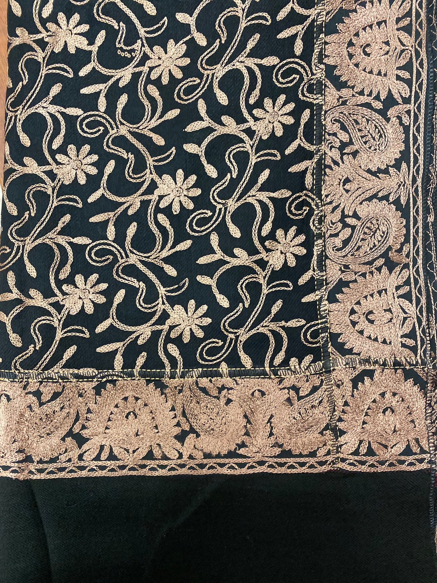 Hina Pure Pashmina Embroidered Shawl