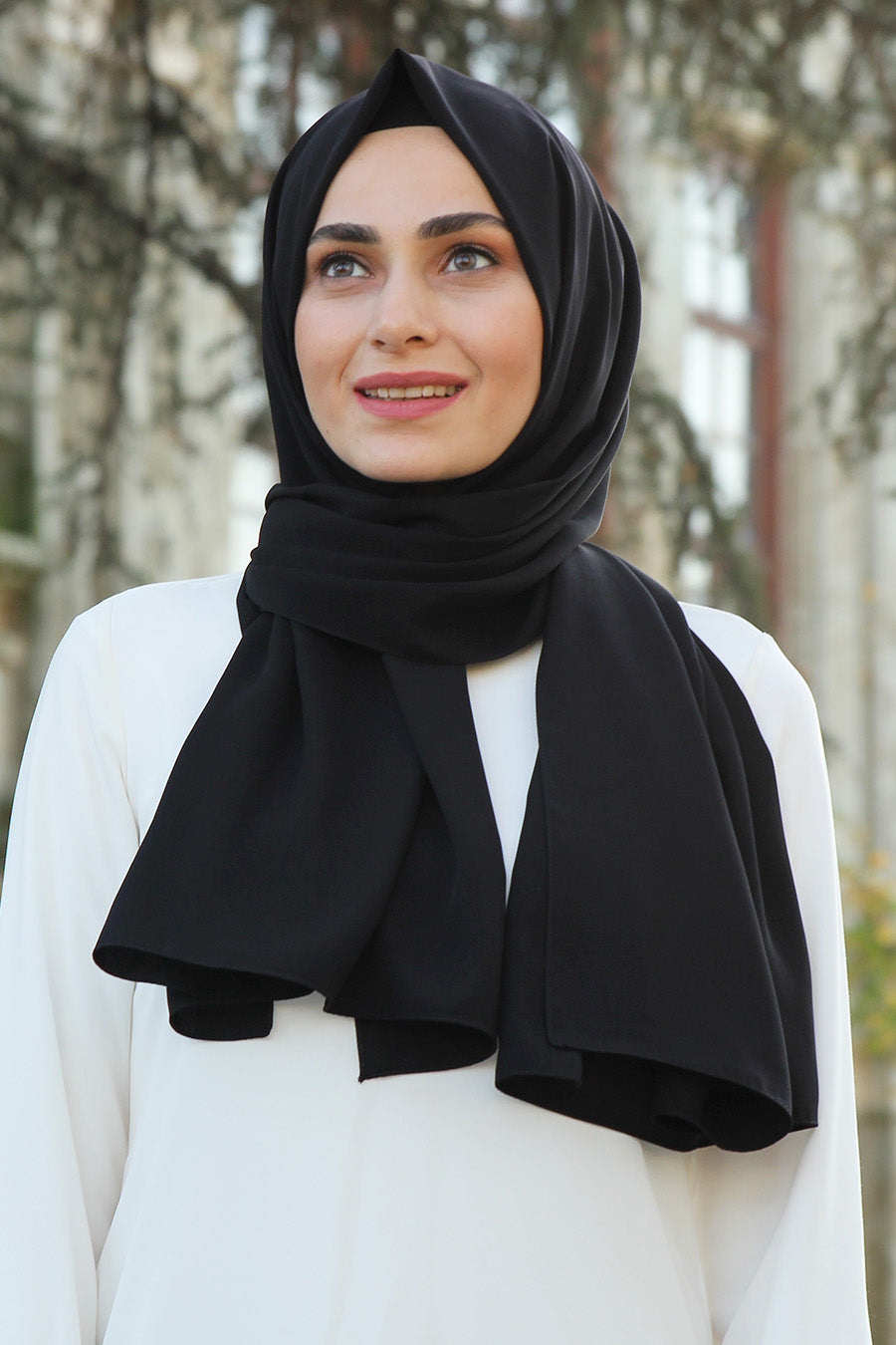 Black Medina Silk Hijab - Chaddors