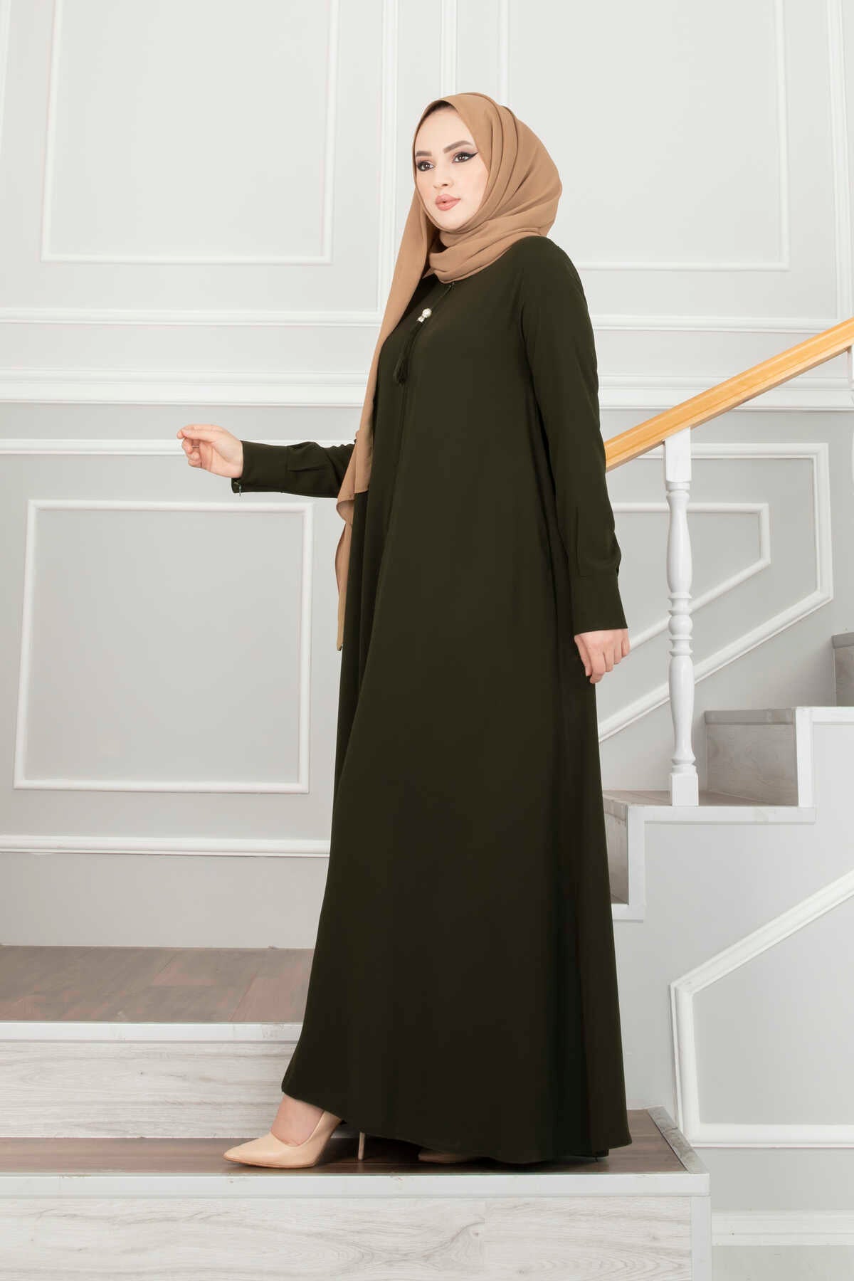 Tassel Detail Green Turkish Abaya - Chaddors