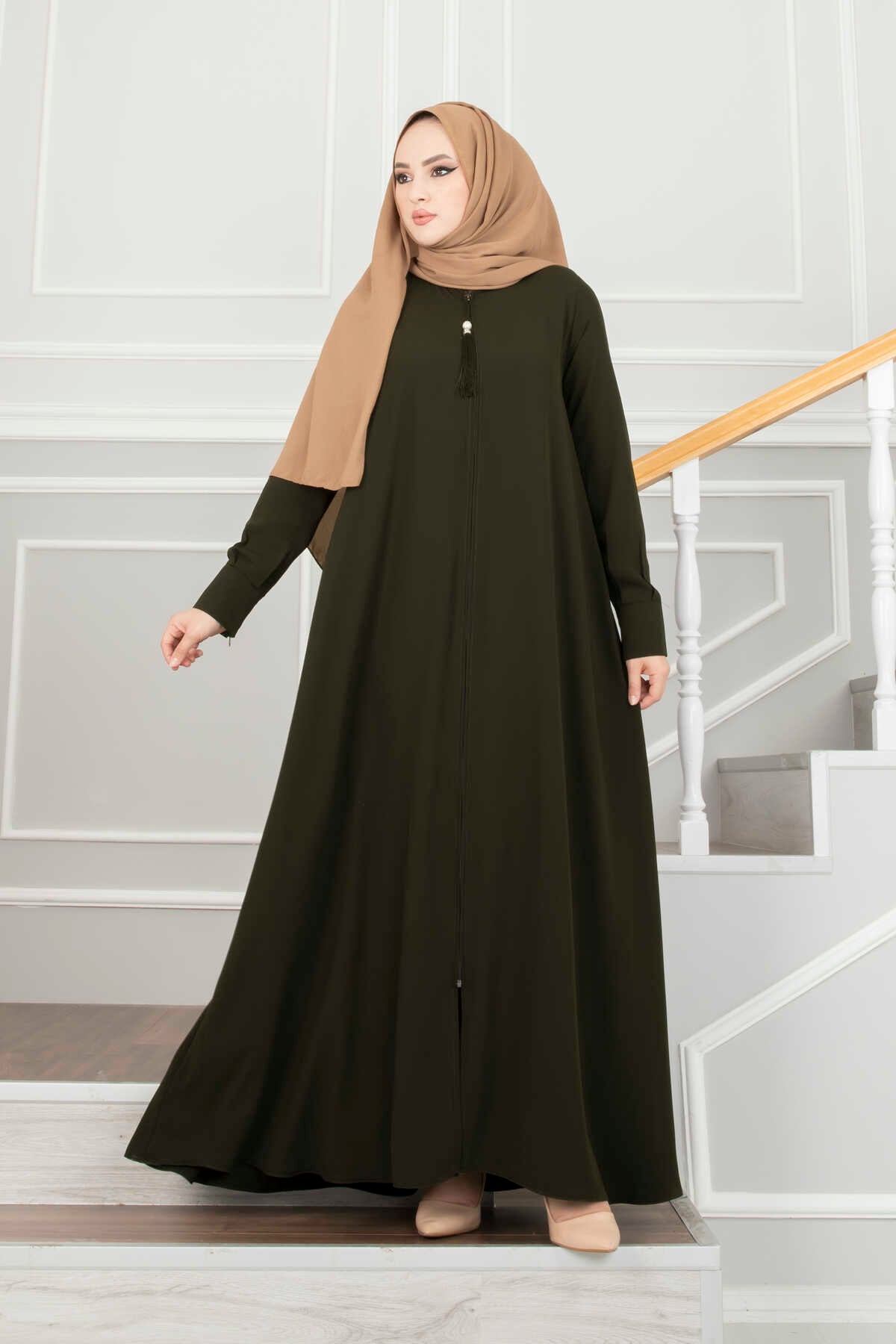 Tassel Detail Green Turkish Abaya - Chaddors